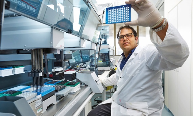 A male science student in the lab